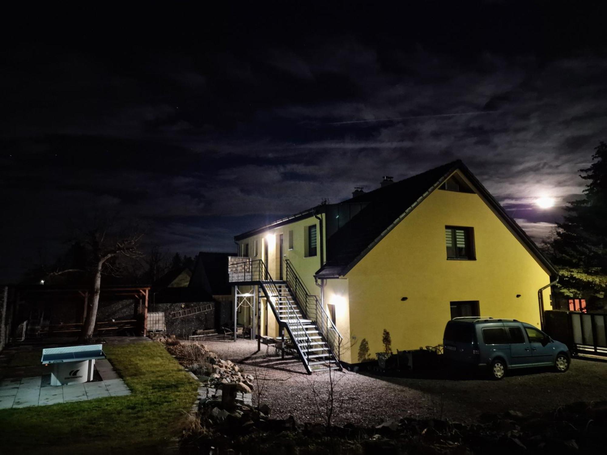 Apartmany Pod Capy, Nasavrky Exteriör bild